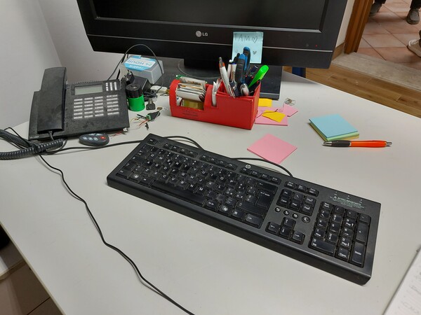 1#7967 Arredamento e attrezzatura da ufficio in vendita - foto 31