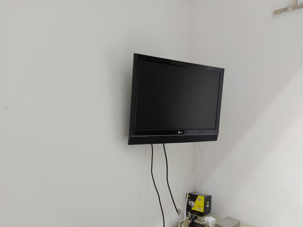 1#7967 Arredamento e attrezzatura da ufficio in vendita - foto 34