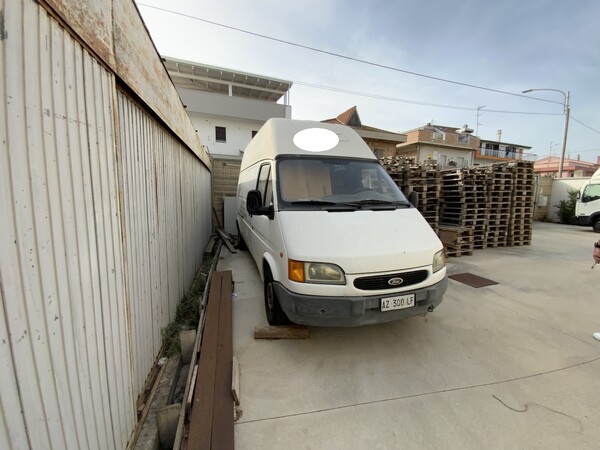 12#7974 Autocarro Ford Transit Wag in vendita - foto 4