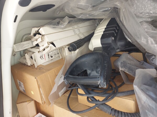 2#7995 Ricambi per auto in vendita - foto 3