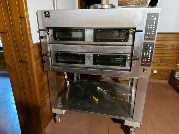 1#7996 Forno elettrico da pizza e cappa aspirante in vendita - foto 1