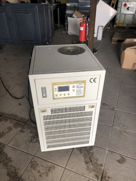 2#79980 Riempitrice per tubi di plastica e refrigeratore industriale in vendita - foto 2