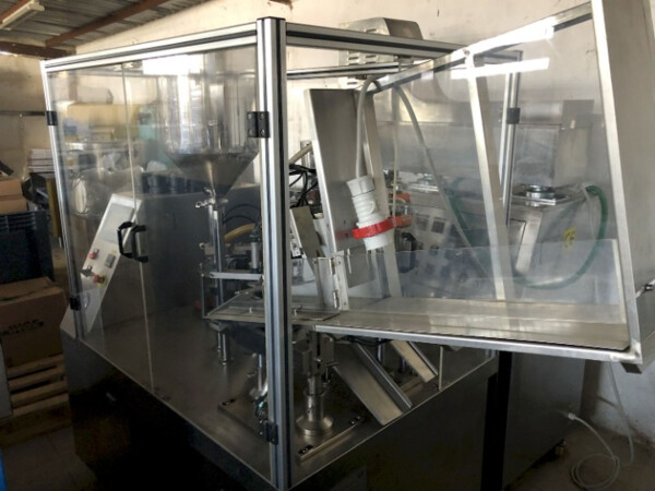 2#79980 Riempitrice per tubi di plastica e refrigeratore industriale in vendita - foto 3