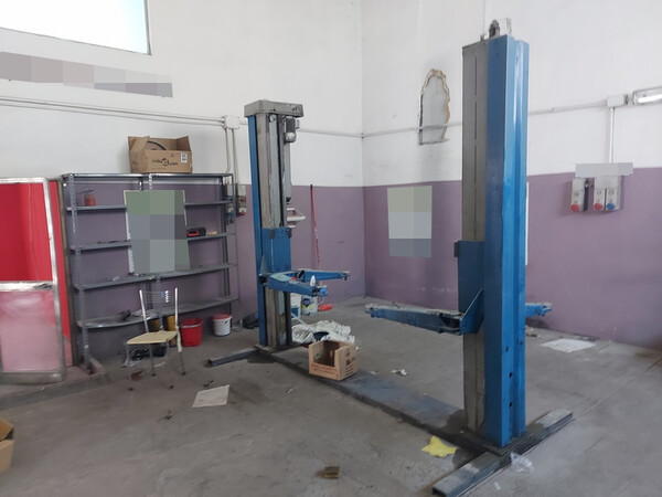 18#8000 Attrezzatura per officina ripara veicoli in vendita - foto 1