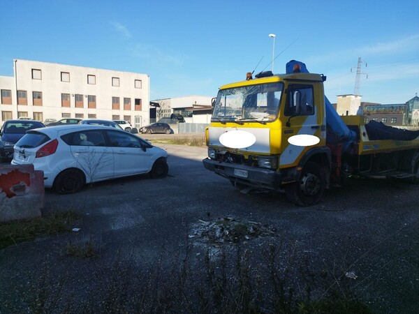 22#8000 Autocarro per soccorso stradale Iveco in vendita - foto 4