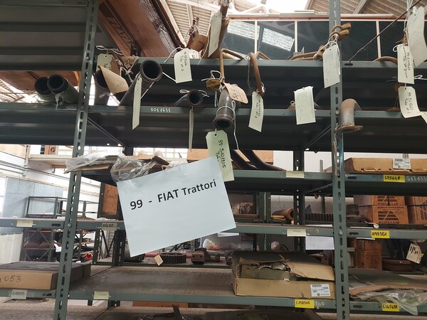 245#8002 Ricambi per trattori Fiat in vendita - foto 28