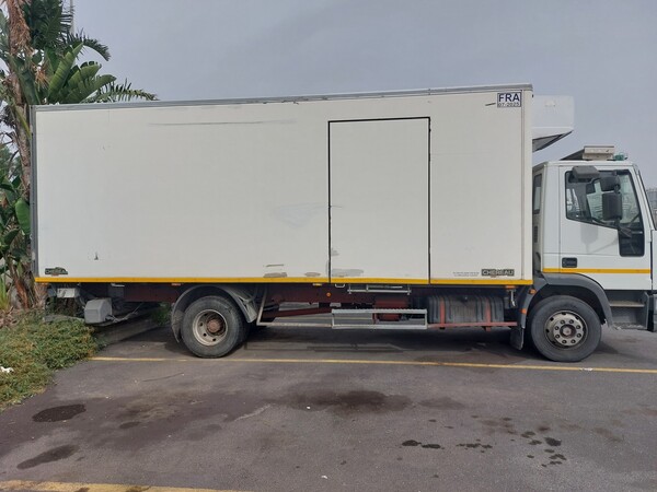 2#8004 Autocarro Iveco 120 E 18 in vendita - foto 3