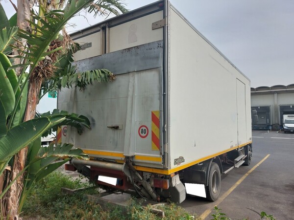 2#8004 Autocarro Iveco 120 E 18 in vendita - foto 5