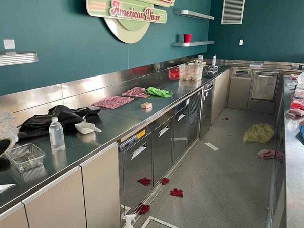 1#8008 Attrezzature e arredi bar-ristorante in vendita - foto 11