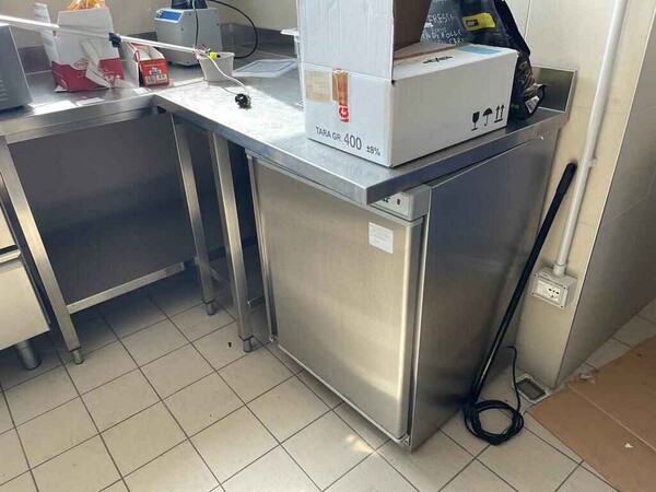 1#8008 Attrezzature e arredi bar-ristorante in vendita - foto 20