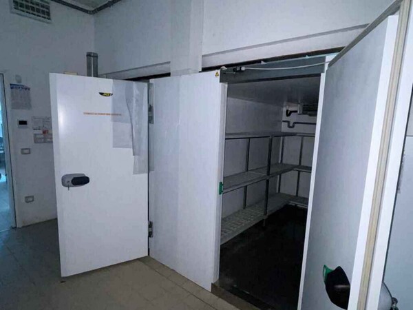 1#8008 Attrezzature e arredi bar-ristorante in vendita - foto 63