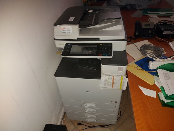 2#8012 Arredi per ufficio e attrezzature informatiche in vendita - foto 23