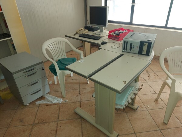 2#8012 Arredi per ufficio e attrezzature informatiche in vendita - foto 31