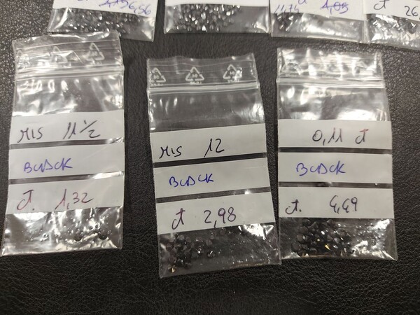 4#8014 Brillanti black in vendita - foto 2