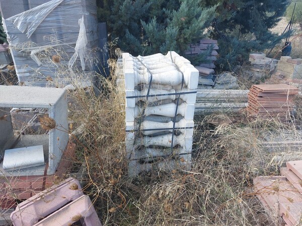 18#8015 Blocchi in calcestruzzo e vasi in vendita - foto 2