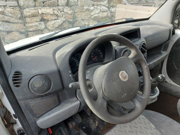 15#8017 Autocarro Fiat Doblò in vendita - foto 9
