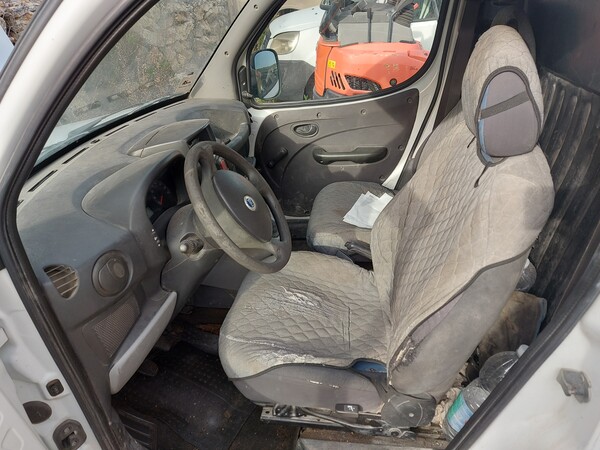 17#8017 Autocarro Fiat Doblò in vendita - foto 5