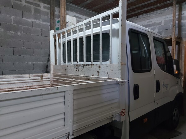 2#8017 Furgone cassonato Iveco in vendita - foto 2