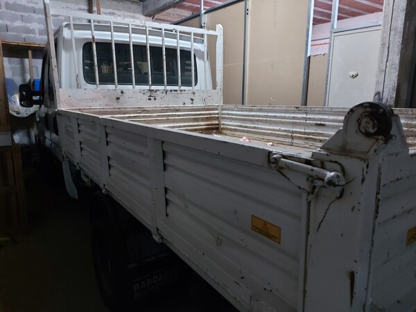 2#8017 Furgone cassonato Iveco in vendita - foto 4