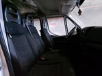 Image 8 - Iveco box van - Lot 3 (Auction 8017)