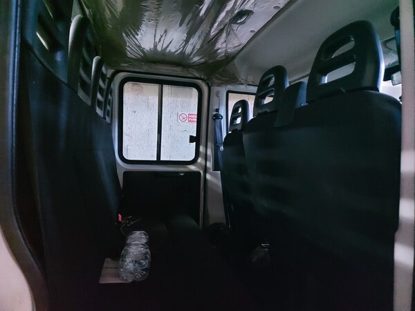 3#8017 Furgone cassonato Iveco in vendita - foto 9