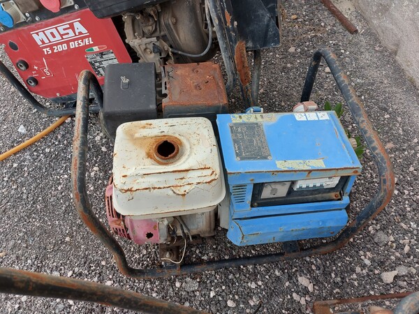 45#8017 Attrezzature da lavoro in vendita - foto 2