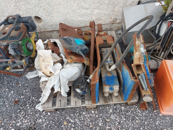 45#8017 Attrezzature da lavoro in vendita - foto 3