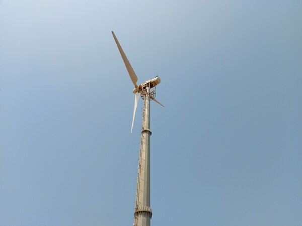 1#8021 Turbina eolica con aerogeneratore Yaneng in vendita - foto 1
