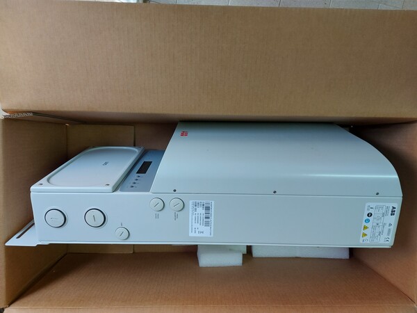 4#8021 Materiale elettrico ed informatico in vendita - foto 3