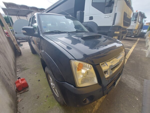 1#8023 Autocarro Isuzu LS in vendita - foto 6