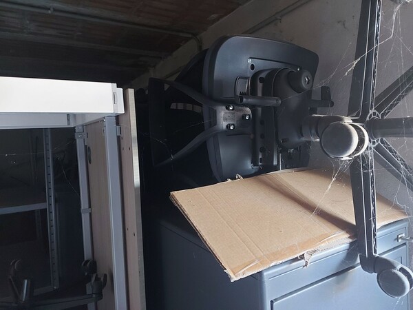 1#8027 Arredamento e macchine per ufficio in vendita - foto 8