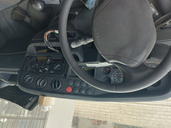 1#8030 Autocarro Iveco Daily in vendita - foto 14