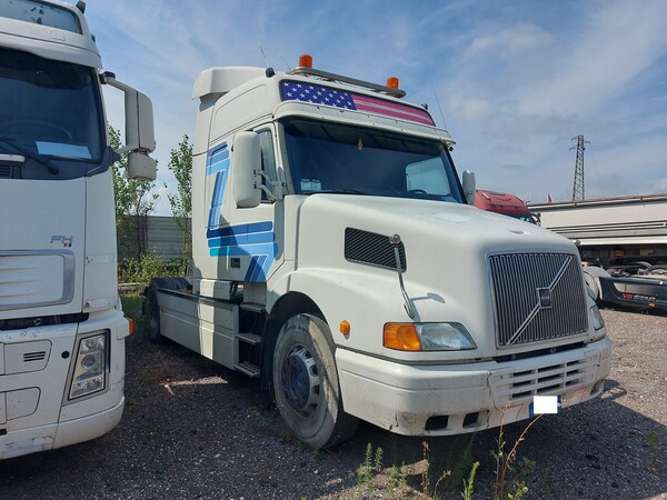 3#8030 Trattore stradale Volvo in vendita - foto 2