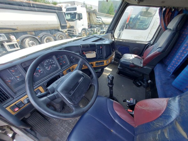 3#8030 Trattore stradale Volvo in vendita - foto 12
