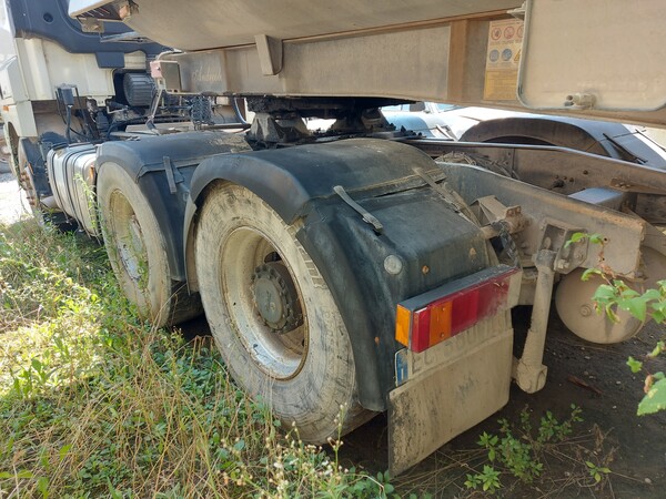 28#8031 Trattore stradale DAF TT85MC in vendita - foto 6