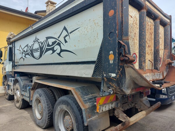 3#8031 Autocarro Daf AD85MC/E5 in vendita - foto 2