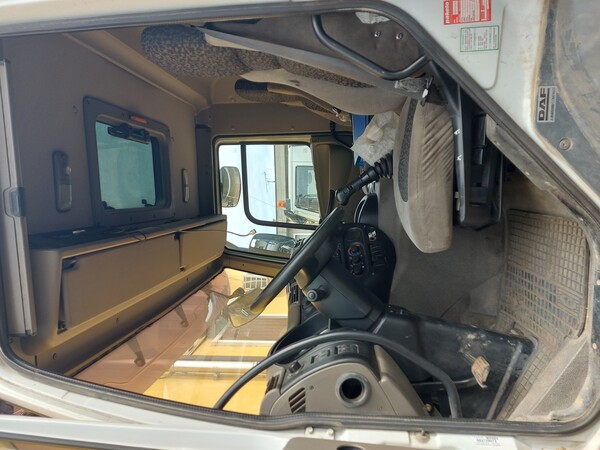 3#8031 Autocarro Daf AD85MC/E5 in vendita - foto 20