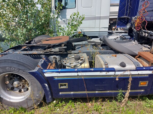 76#8031 Trattore stradale Scania in vendita - foto 4