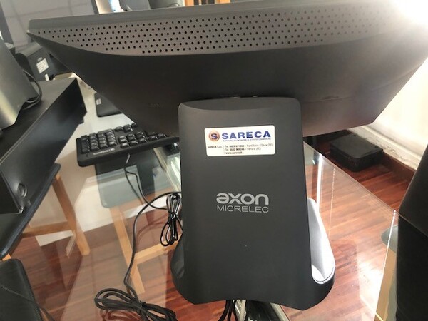 8#8032 Monitor schermo Asus e lettori barcode scanner Axon in vendita - foto 4