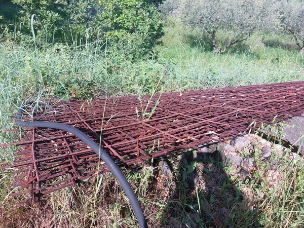 1#8034 Attrezzature edili agricole e arredi in vendita - foto 8