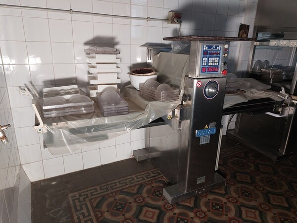 5#8037 Sfogliatrice Ostali Polin e Stampi per cioccolato in vendita - foto 2