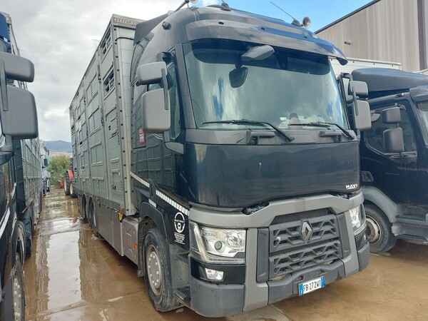 3#8039 Furgone per trasporto animali vivi Renault in vendita - foto 1