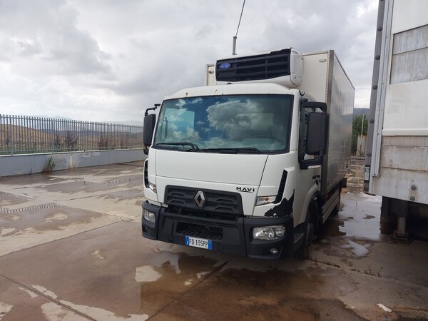 4#8039 Furgone isotermico Renault in vendita - foto 2