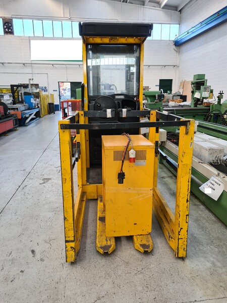 9#8046 Carrello elevatore OM in vendita - foto 3