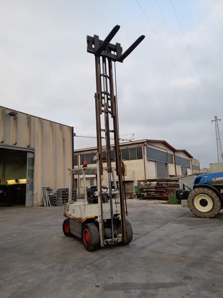2#8048 Carrello elevatore OM DI 40 C in vendita - foto 4