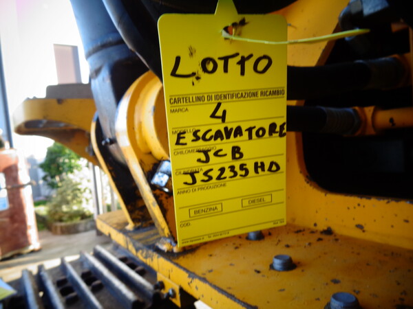 4#8048 Escavatore cingolato Jcb in vendita - foto 12