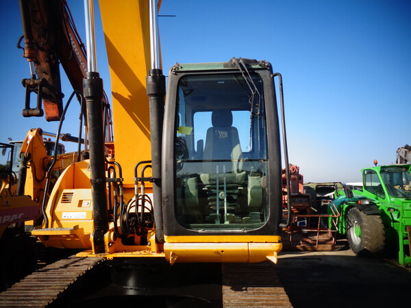 4#8048 Escavatore cingolato Jcb in vendita - foto 23