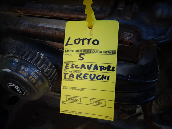 5#8048 Escavatore cingolato Takeuchi TB 175 in vendita - foto 11
