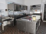 Image 1 - Kitchen equipment - Lot 4 (Auction 8062)