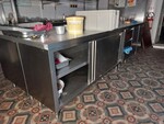 Image 8 - Kitchen equipment - Lot 4 (Auction 8062)